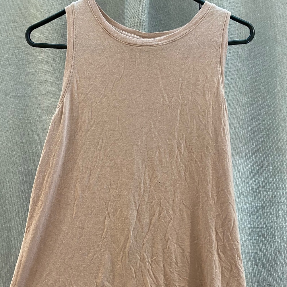 Pink tank top